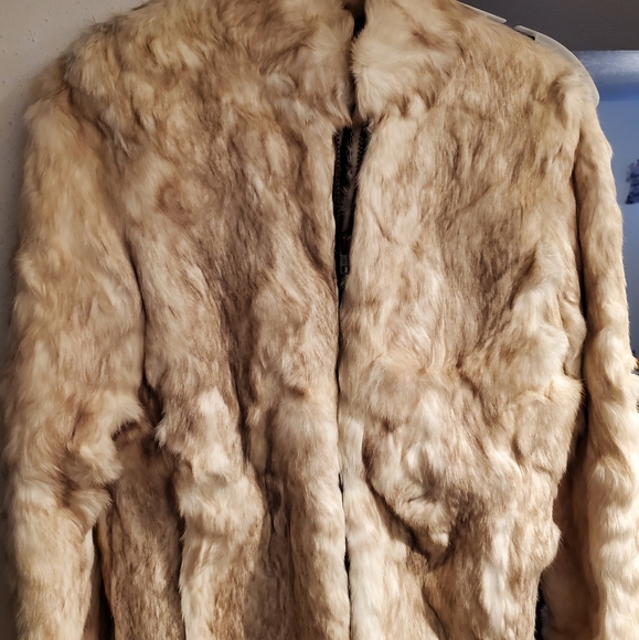 100% rex rabbit fur coat. Size  small. Never worn. - Picture 1 of 3